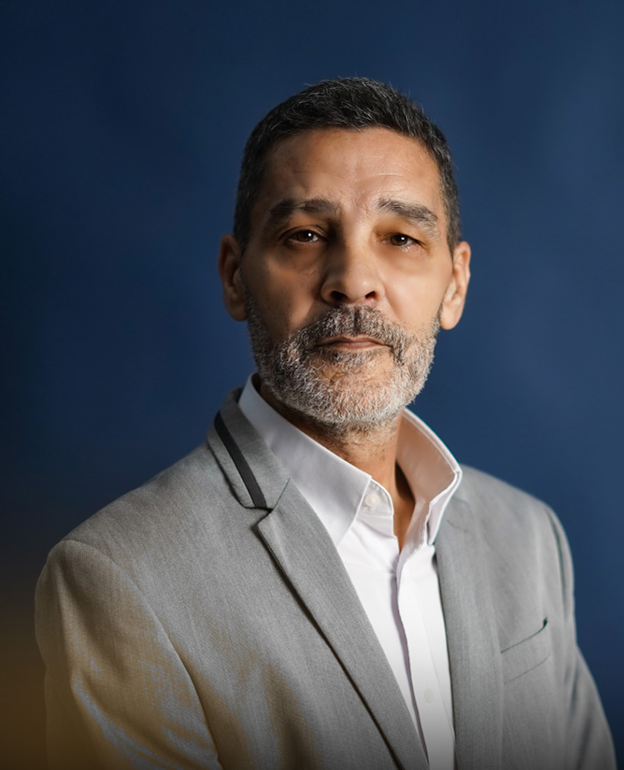 Dr. Luis Arieira (PhD)